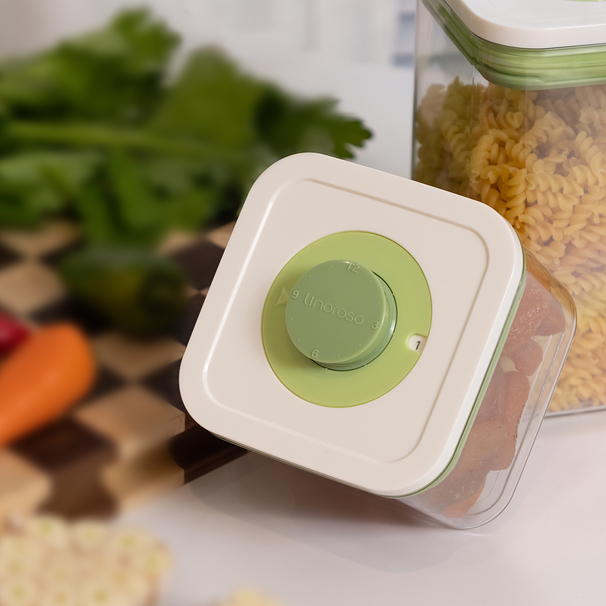 4-Piece Pop-Seal Food Storage  - Food Storage Without Pantry のレビューと価格