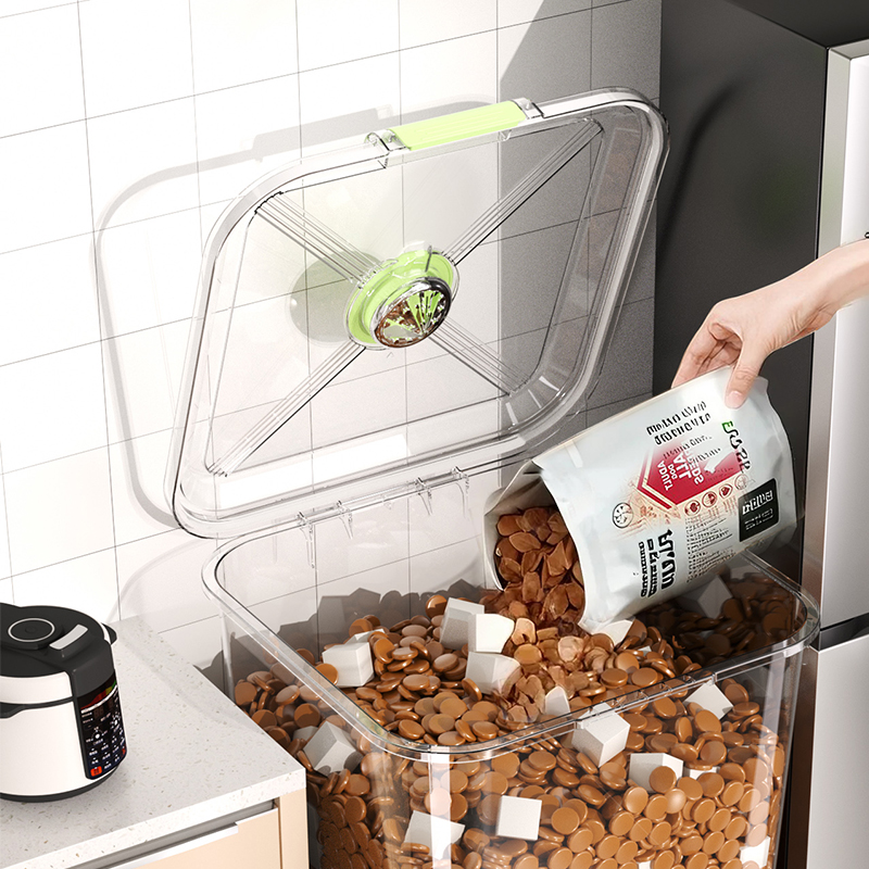 Pet Food Storage Bucket Sealed - Food Storage On Wheels のレビューと価格